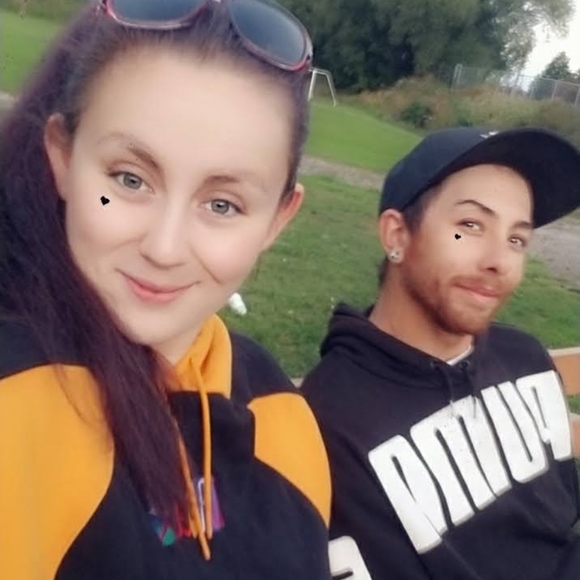 Meet your Posher, Danielle - Picture 5 of 8